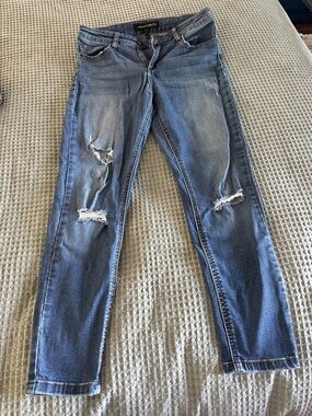 Prosperity Women's Distressed Blue Skinny Jeans Petite